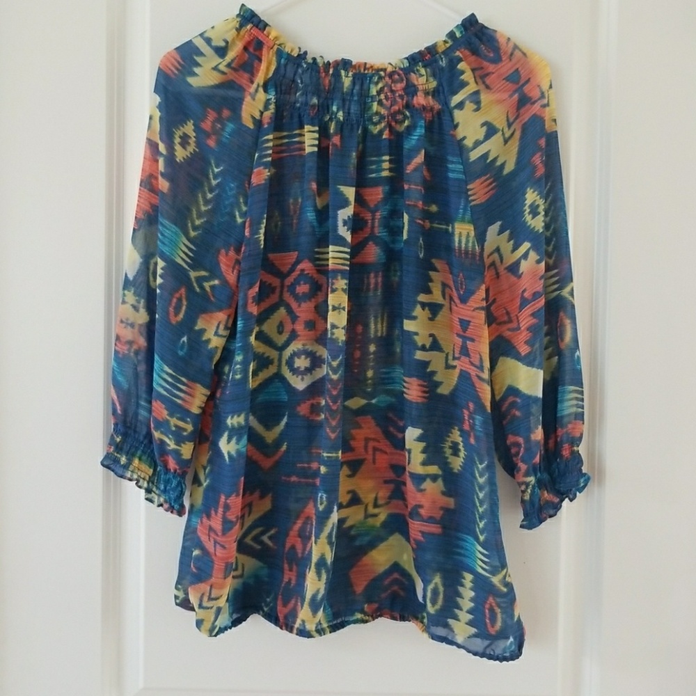 Chico's sz 0 Aztec Southwestern Motif Blouse - Picture 4 of 7